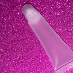 Empty Lipgloss tubes.